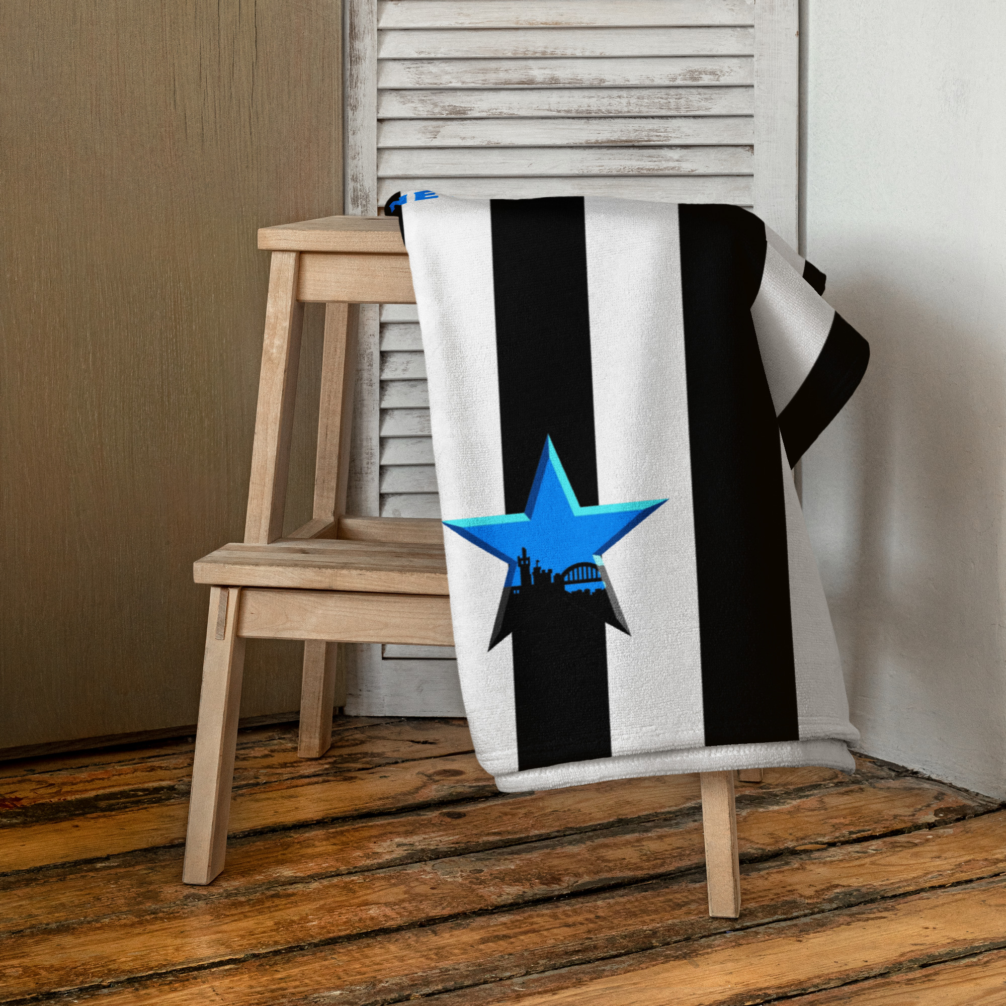 Newcastle Magpies Blue Star Towel | Newcastle Football Fan Towel - Image 2