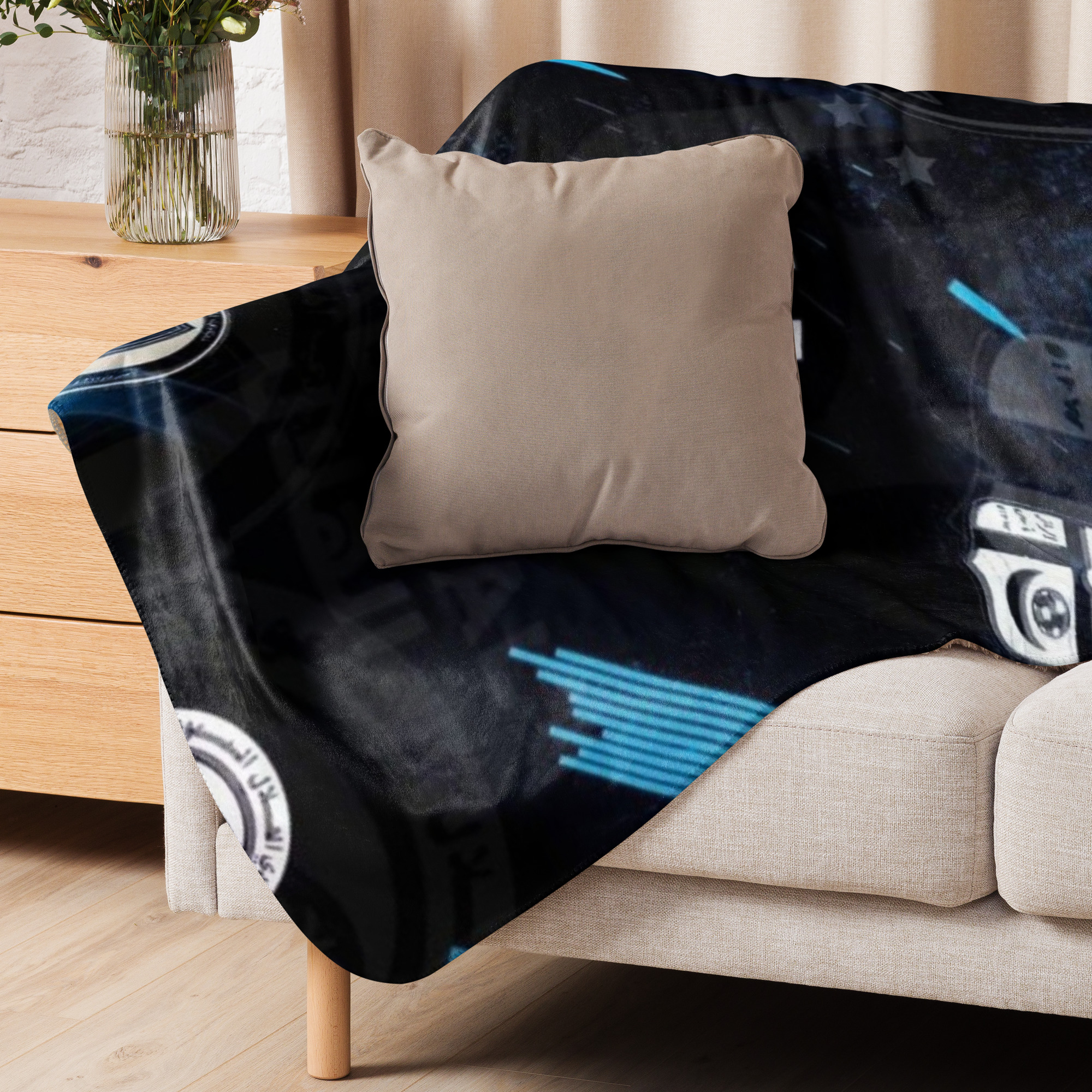 Al Hilal Saudi Club Blue Power Sherpa Blanket – Cozy Gift for Al Hilal Fans - Image 6