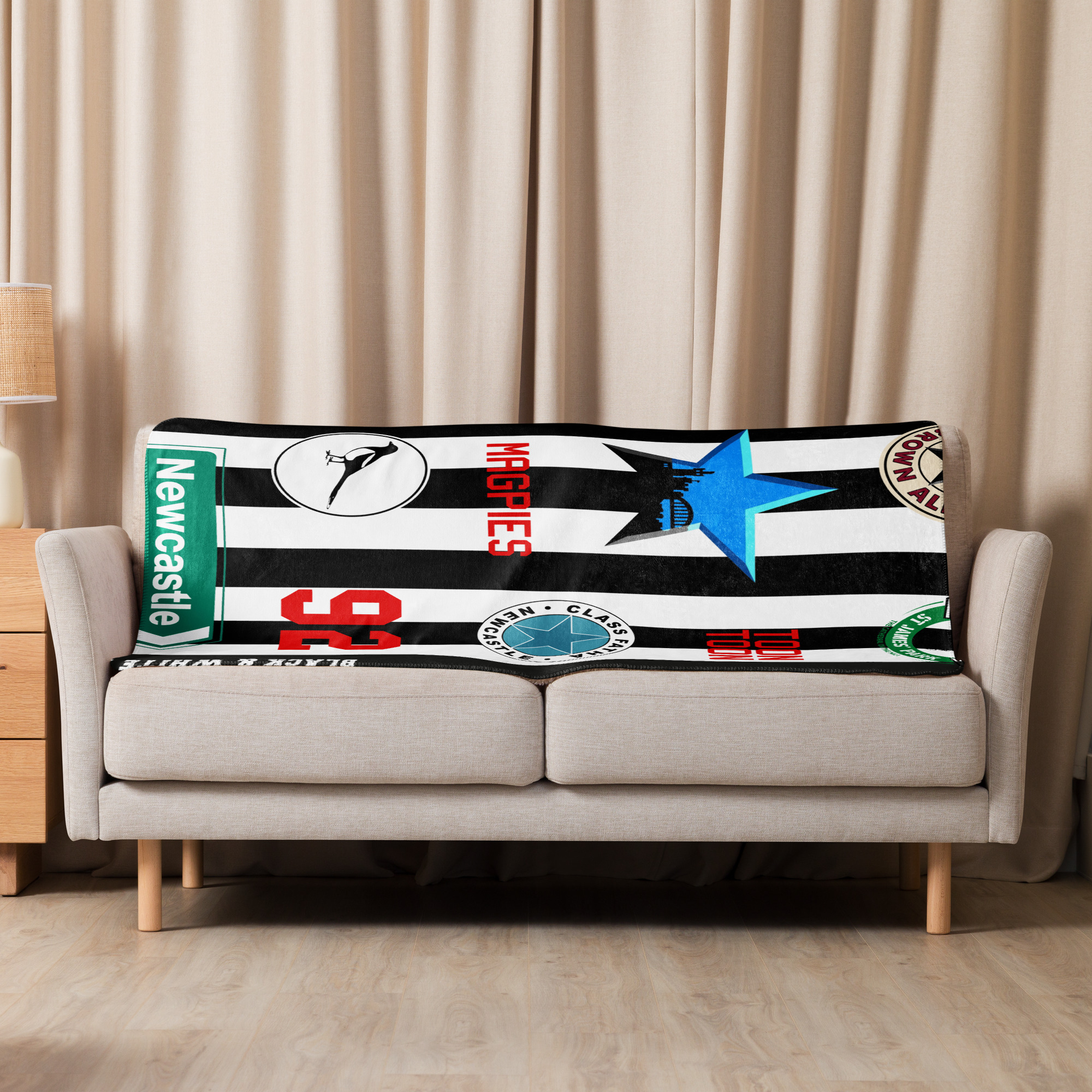 Newcastle Howay The Lads Sherpa Blanket – Toon Army Football Fan Gift