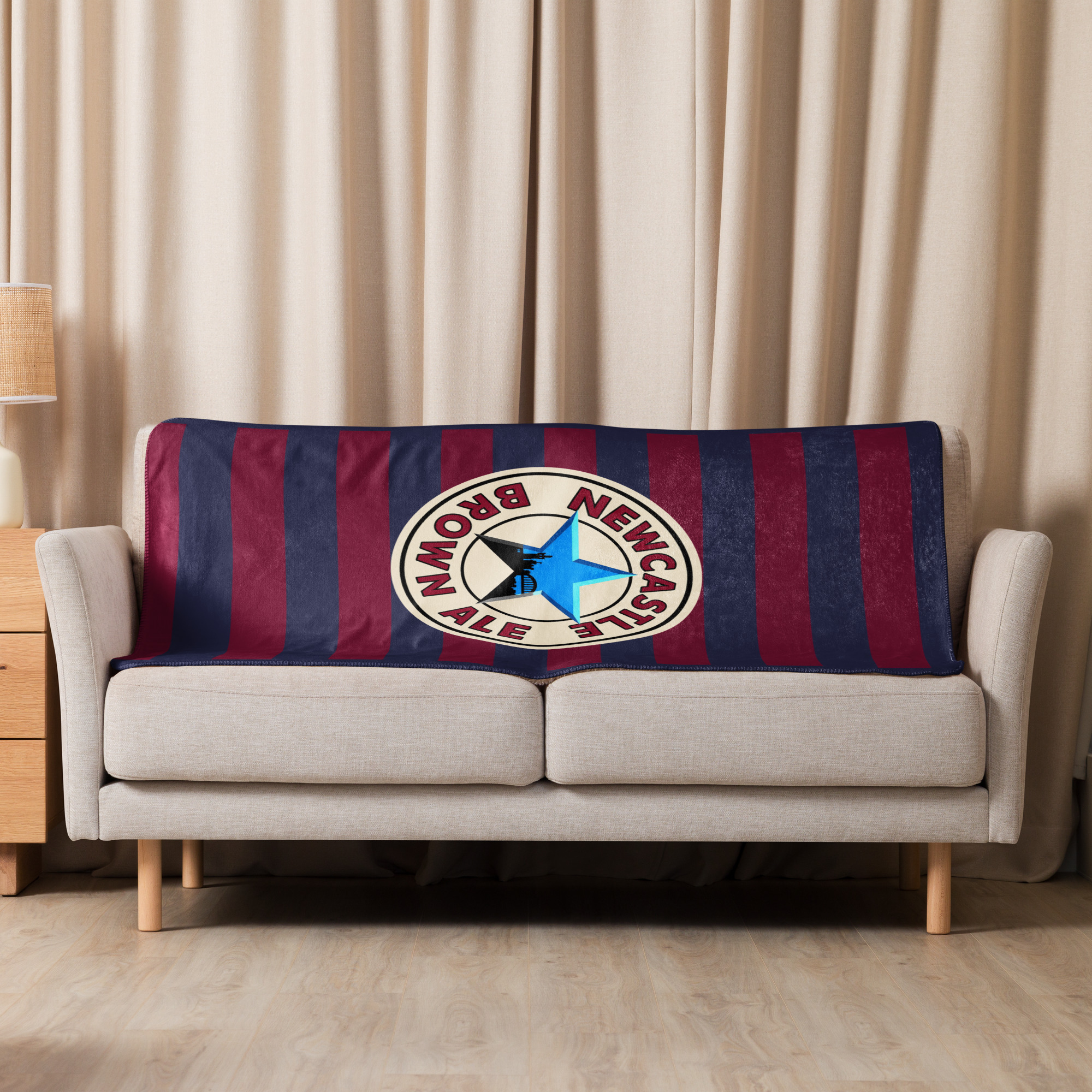 Newcastle Brown Ale Howay The Lads Sherpa Blanket - Image 10