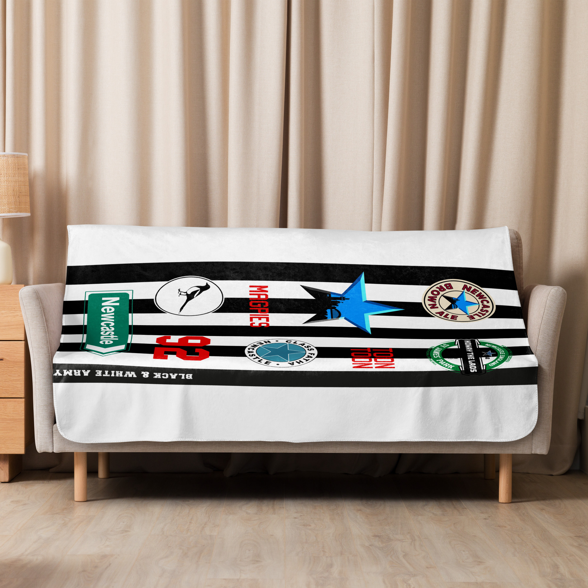 Newcastle Howay The Lads Sherpa Blanket – Toon Army Football Fan Gift - Image 14